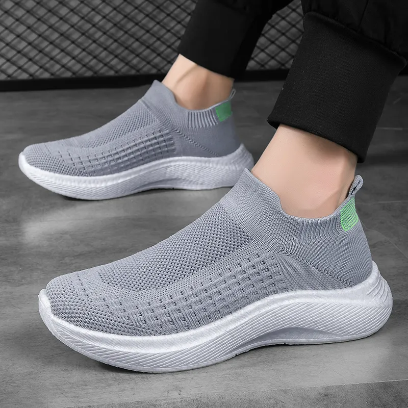 SENGUIBUCK Cushioning Breathable Lightweight Low-Top Casual Shoes Men's Black-11