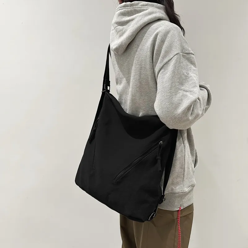 FAMAN Canvas Canvas Bag Commute Shoulder Bag Regular Unisex Black/White/Green/Brown-9