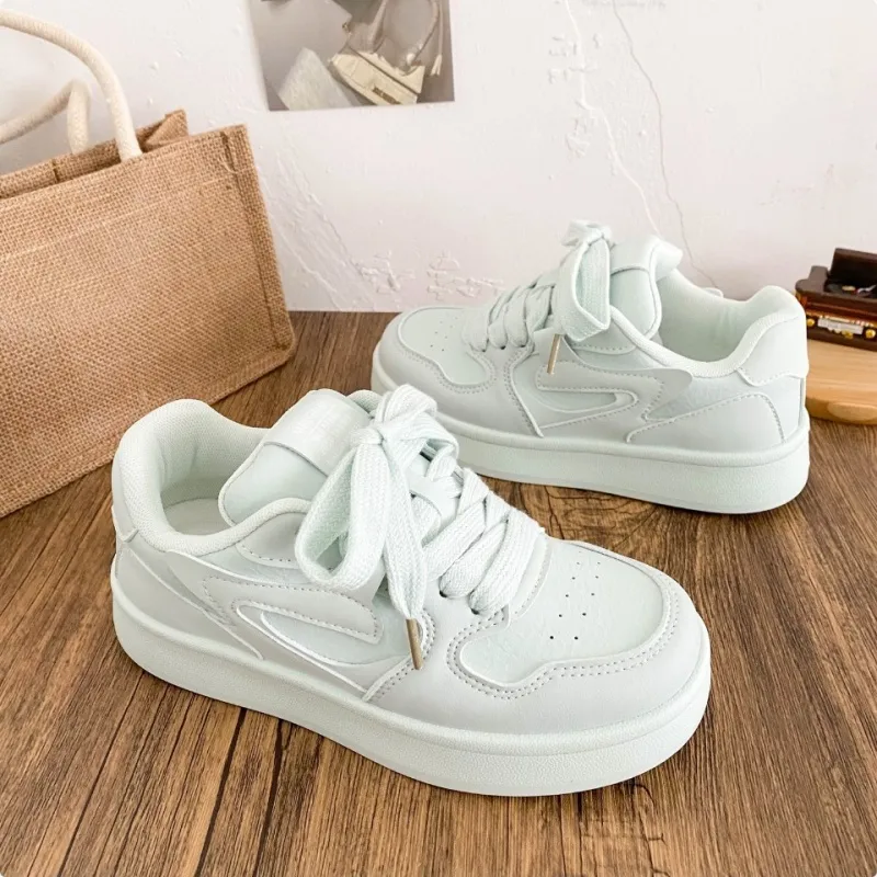 Cat Seven Seeks Slip Resistant, Abrasion Resistant, Lightweight Low Top Skateboard Shoes Women's-8
