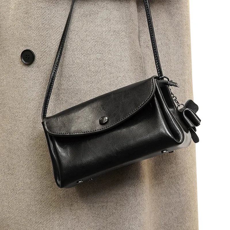 BOSTANTEN Cow Leather Shoulder Bag Regular Women's Black/Coffee-2