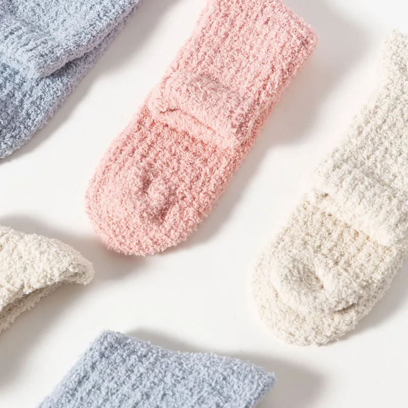 JOCKEY Mid-Calf Socks Women's 3 Pack Candy Cream-4