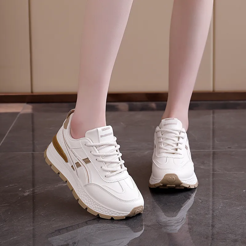 Lin's Travels Cushioning Wear-Resistant Low-Top Chunky Sneakers Women's-6