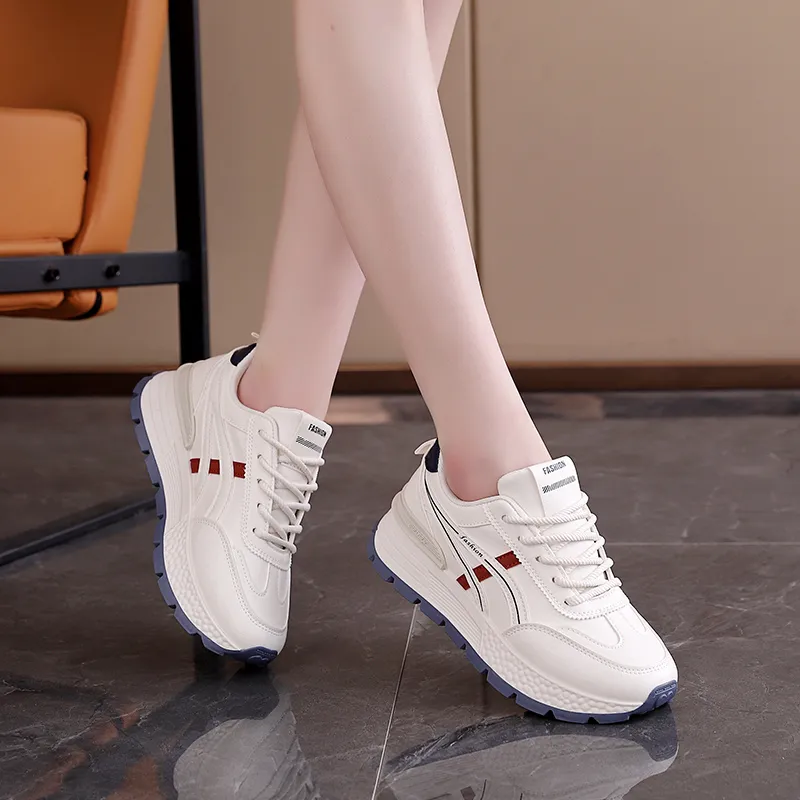 Lin's Travels Cushioning Wear-Resistant Low-Top Chunky Sneakers Women's-9