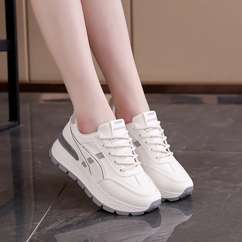 Lin's Travels Cushioning Wear-Resistant Low-Top Chunky Sneakers Women's-2