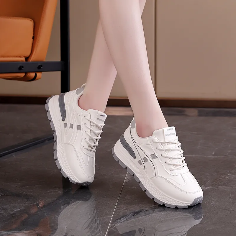 Lin's Travels Cushioning Wear-Resistant Low-Top Chunky Sneakers Women's-3