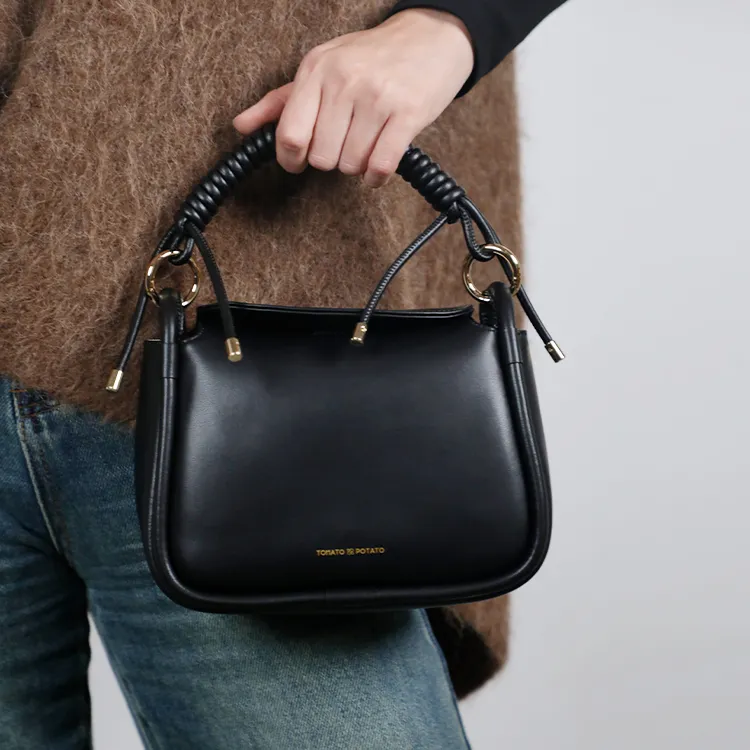 TOMATO&POTATO Cow Leather Shoulder Bag Women's Black-4