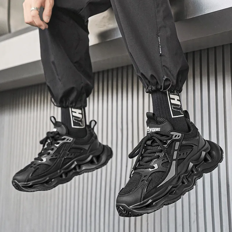 Abango Low-Top Chunky Sneakers Men's-9