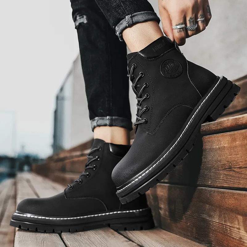 Dunnu Martin Boots Unisex Black-4