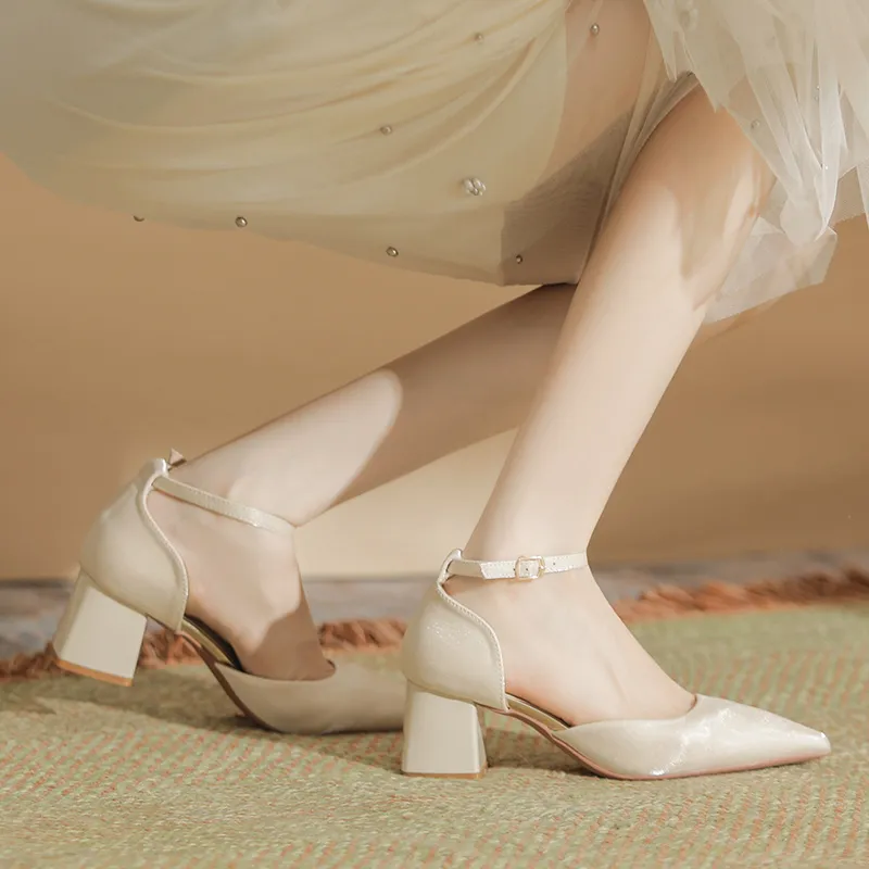 Dunnu Chunky Heel High Heels Women's-7