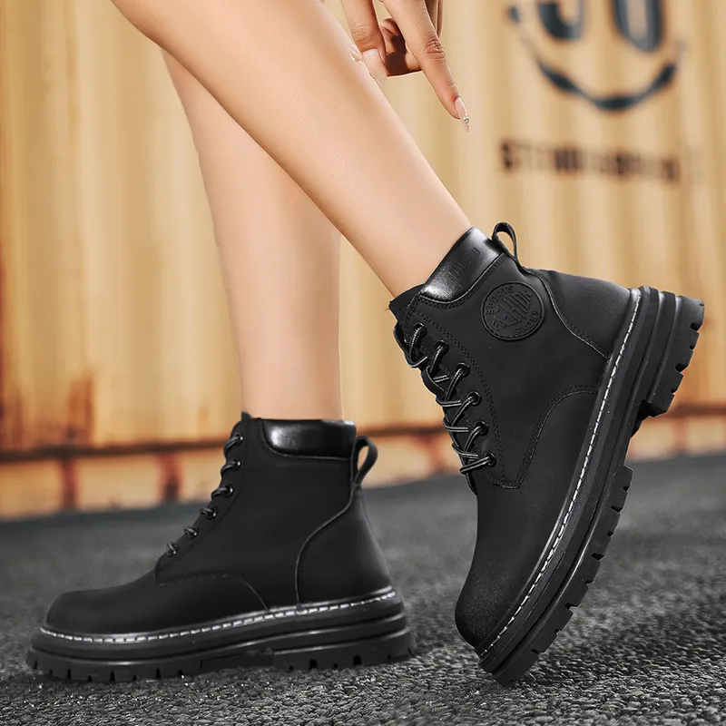 Dunnu Martin Boots Unisex Black-2