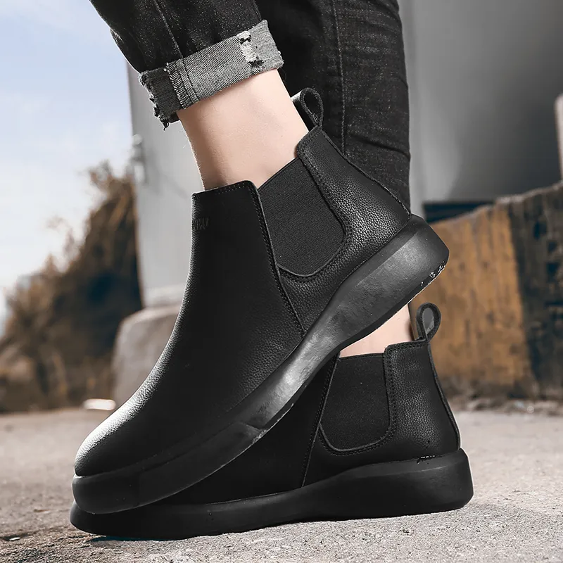 Dunnu Ankle-Length Chelsea Boots Men's-18