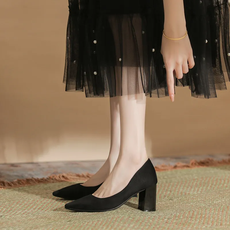 Dunnu High Heels Women's Black-4