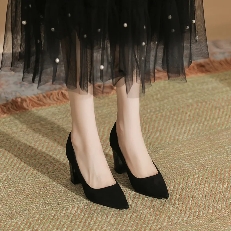 Dunnu High Heels Women's Black-1