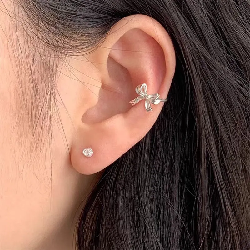 AEMC Alloy Clip On Earrings Unisex-4