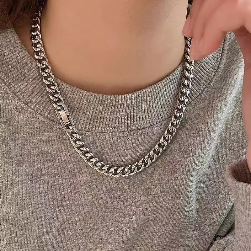 AEMC Necklaces Unisex-1