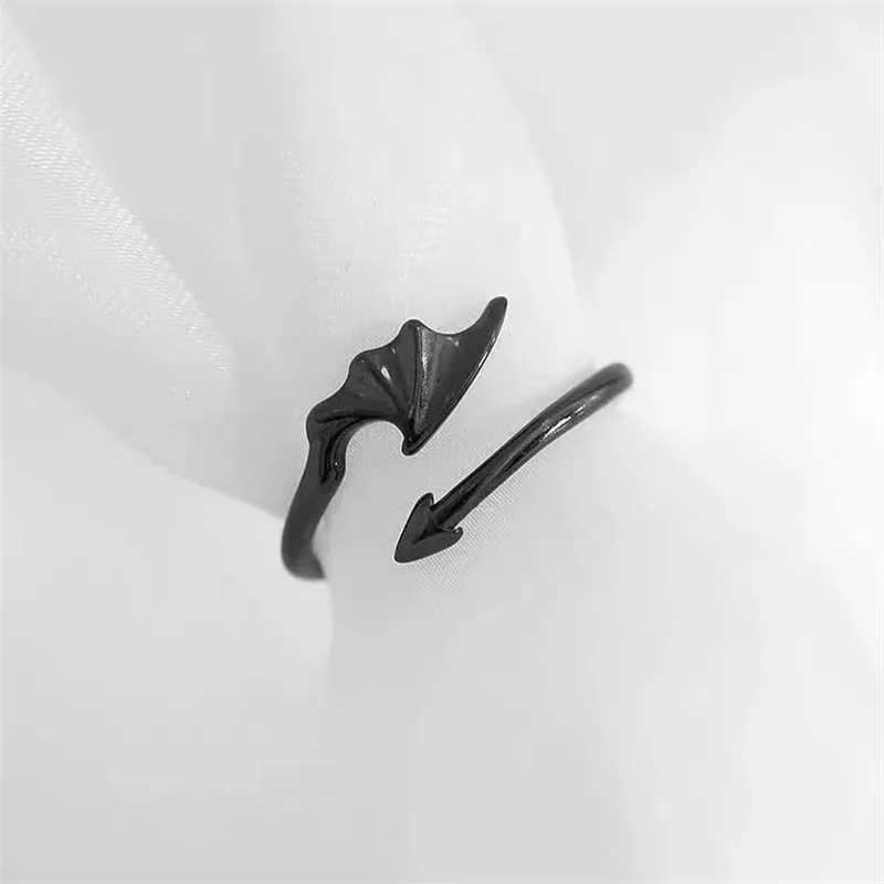 AEMC Rings Unisex-3