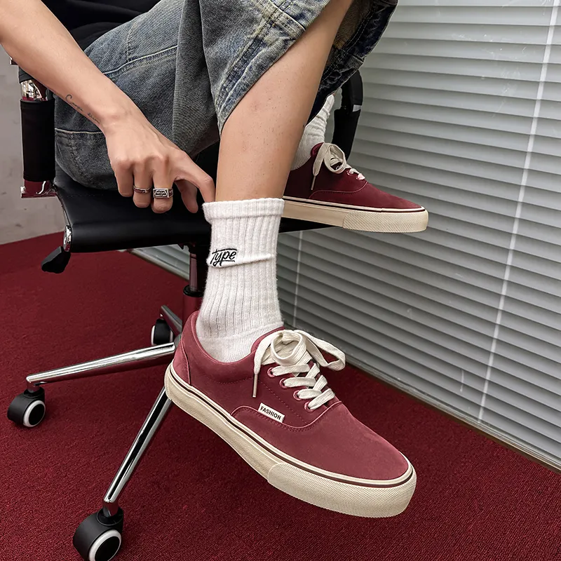 KAISER Anti Slip Wear Resistant Low Top Skateboard Shoes Men's-9