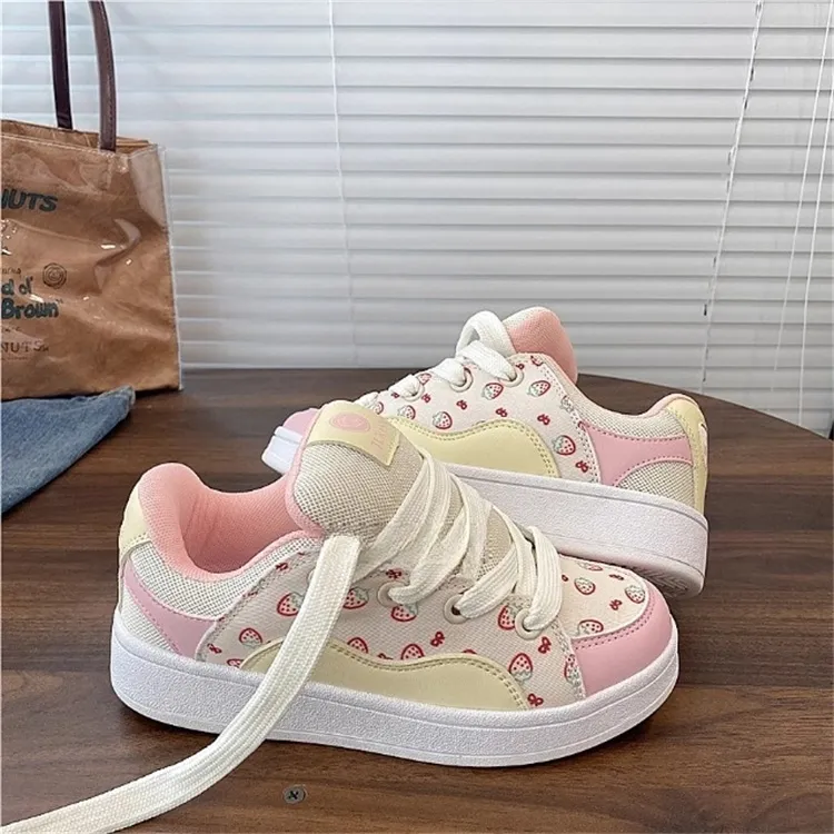 Medd Skateboard Shoes Women's Low Top White-1