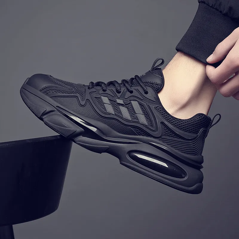 Othellon Low-Top Chunky Sneakers Men's Black-5