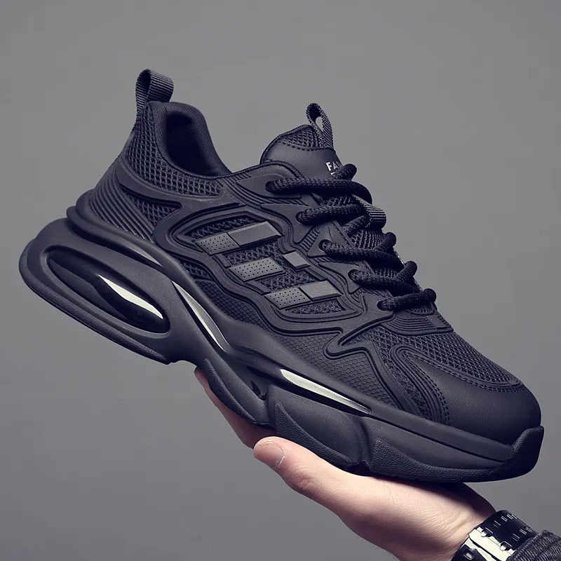 Othellon Low-Top Chunky Sneakers Men's Black-2