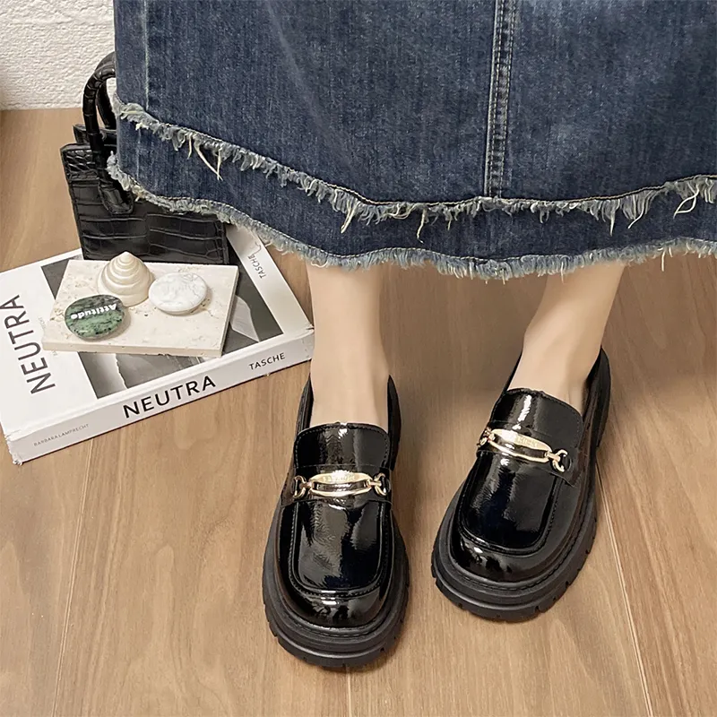 Medd Loafers Women's Black-12