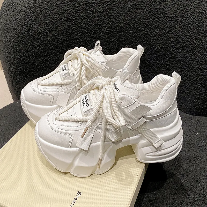 Handsome Running Sheep Slip-Resistant Low-Top Chunky Sneakers Women's-1