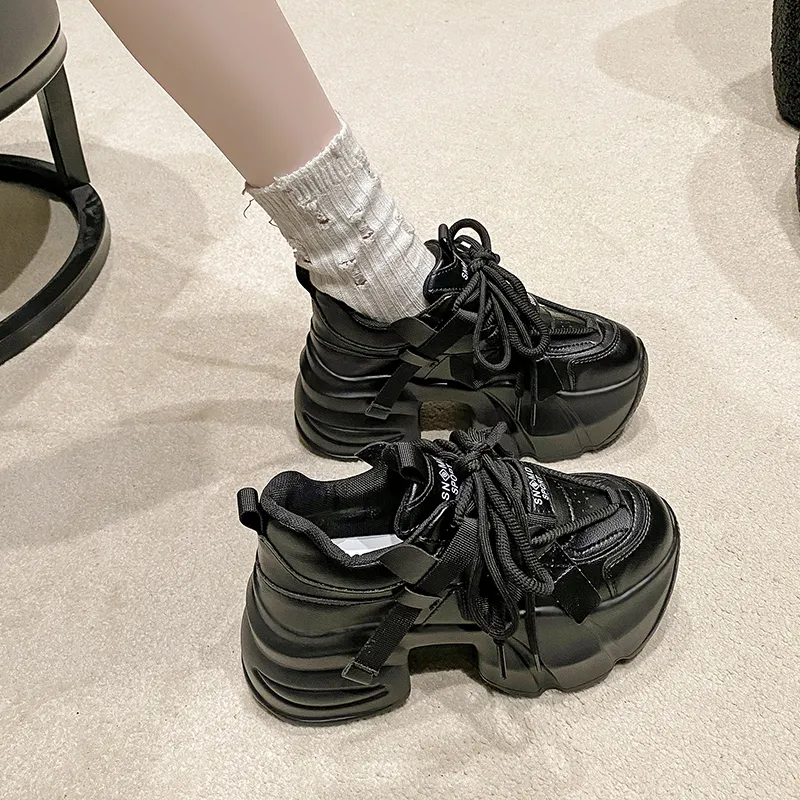 Handsome Running Sheep Slip-Resistant Low-Top Chunky Sneakers Women's-10