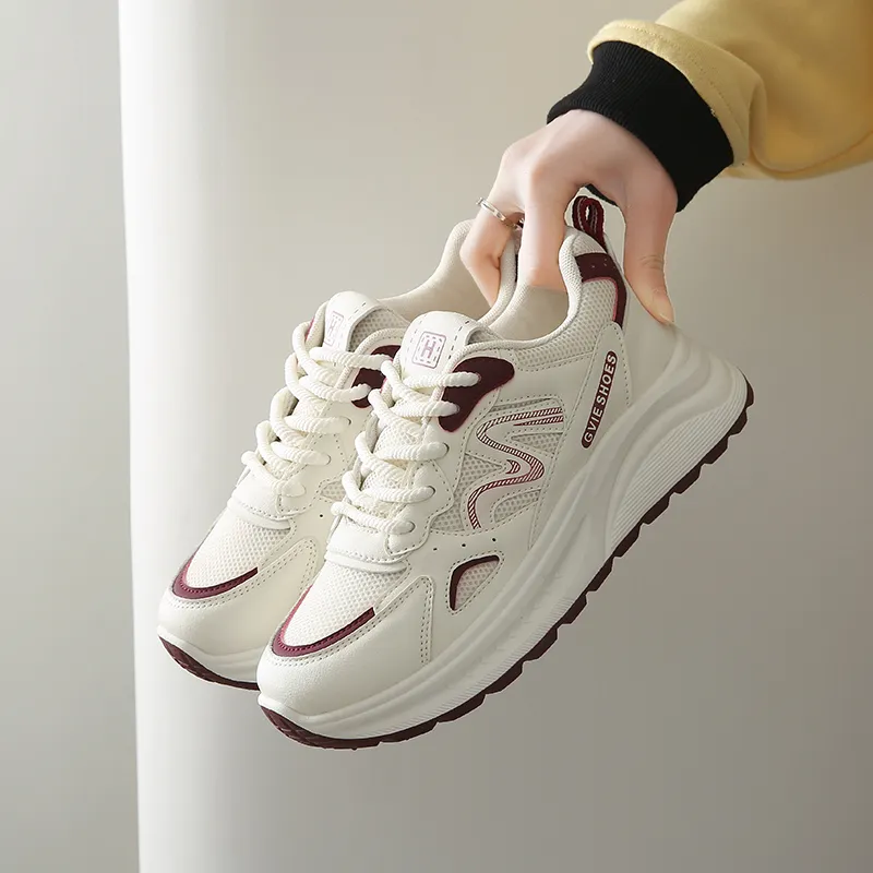 Handsome Running Sheep Low Top Chunky Sneakers Women's-9