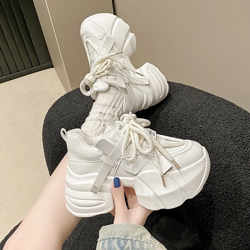 Handsome Running Sheep Slip-Resistant Low-Top Chunky Sneakers Women's-4