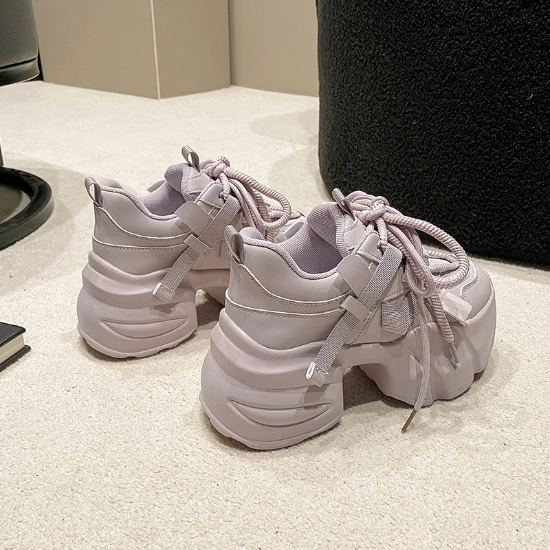 Handsome Running Sheep Slip-Resistant Low-Top Chunky Sneakers Women's-15
