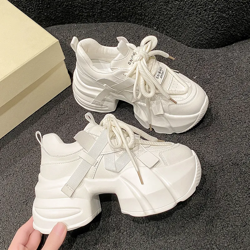 Handsome Running Sheep Slip-Resistant Low-Top Chunky Sneakers Women's-3