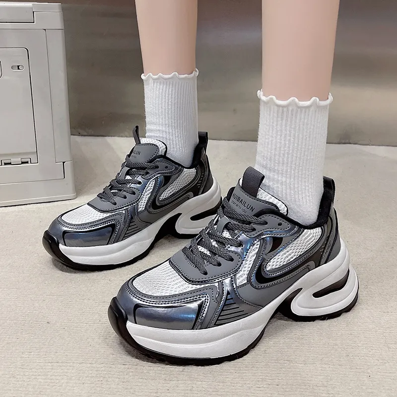 Handsome Running Sheep High-Top Casual Shoes Women's-11