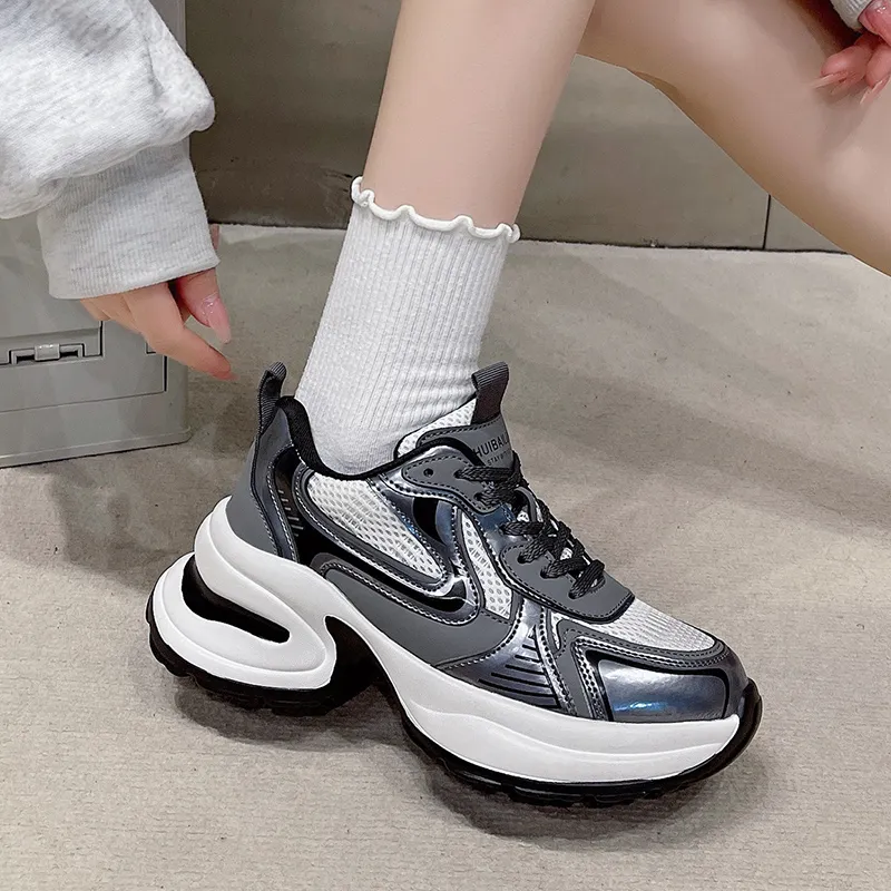 Handsome Running Sheep High-Top Casual Shoes Women's-10