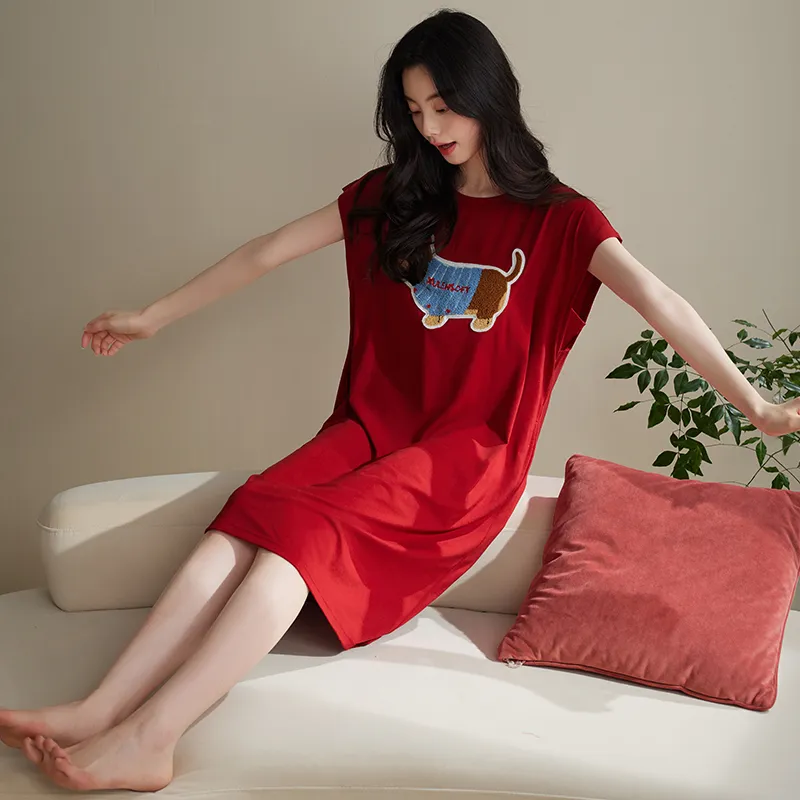 Xuan Liang Nightgown Women's Maroon-4