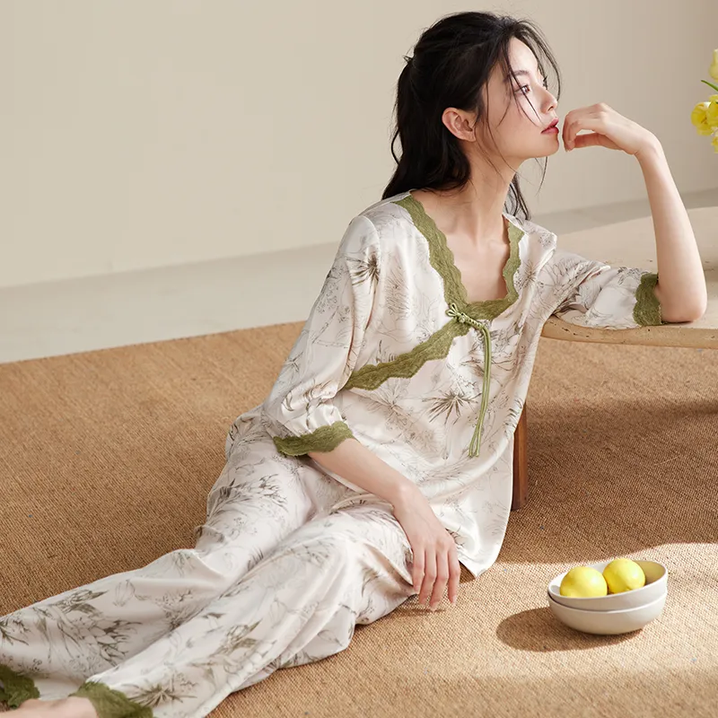 Xuan Liang Pajama Set Women's Gift Box Set Milk Candies Beige-1