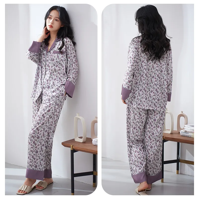 Xuan Liang Women's Pajama Sets-3