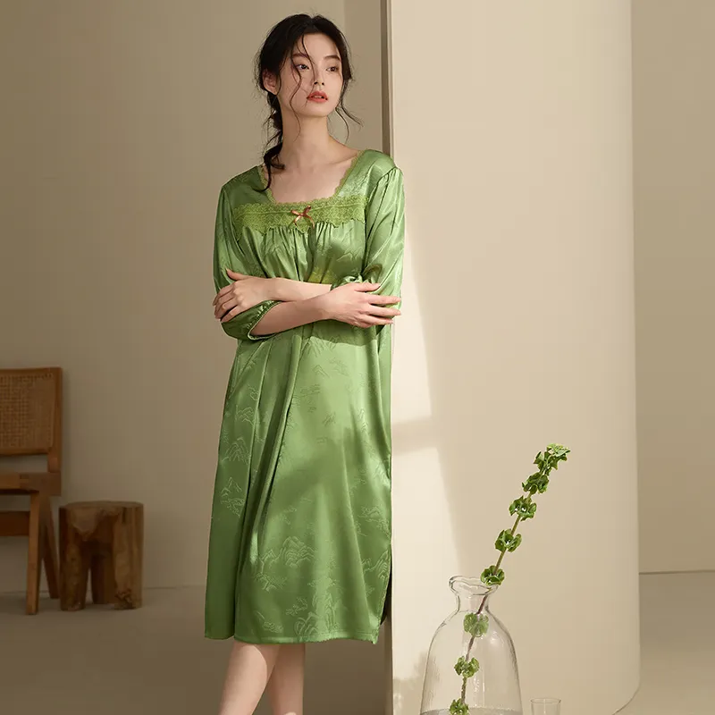 Xuan Liang Nightgown Women's Gift Box Set Pasture Grass Green-1