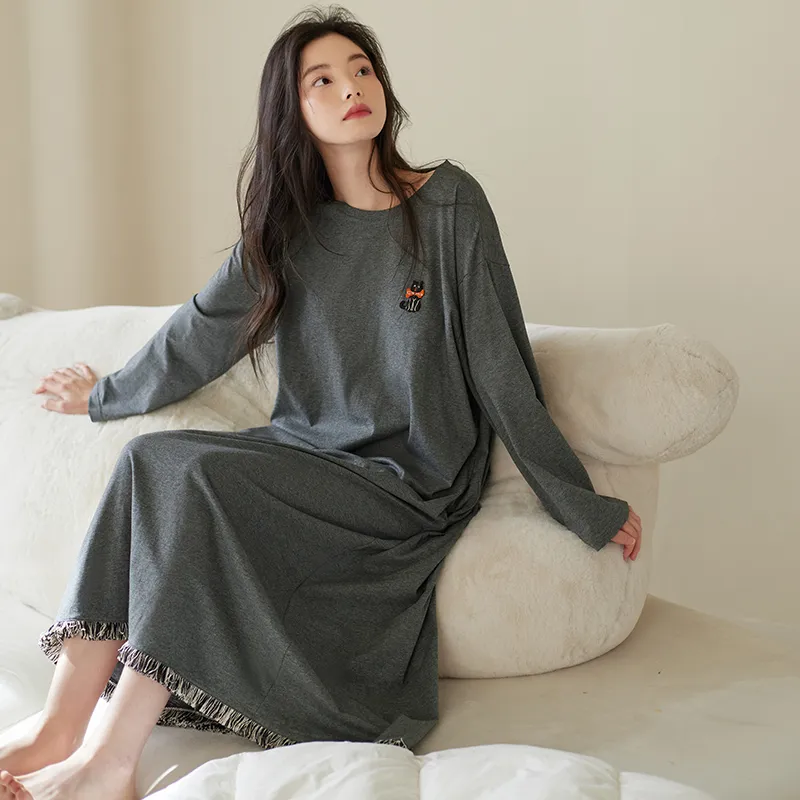 Xuan Liang Nightgown Women's Dark Heather Gray-1