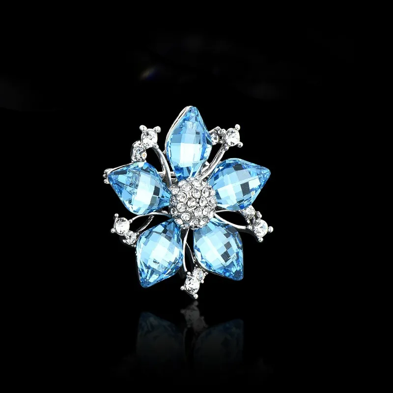 Lan Ying Austrian Crystal Brooches Women's-3