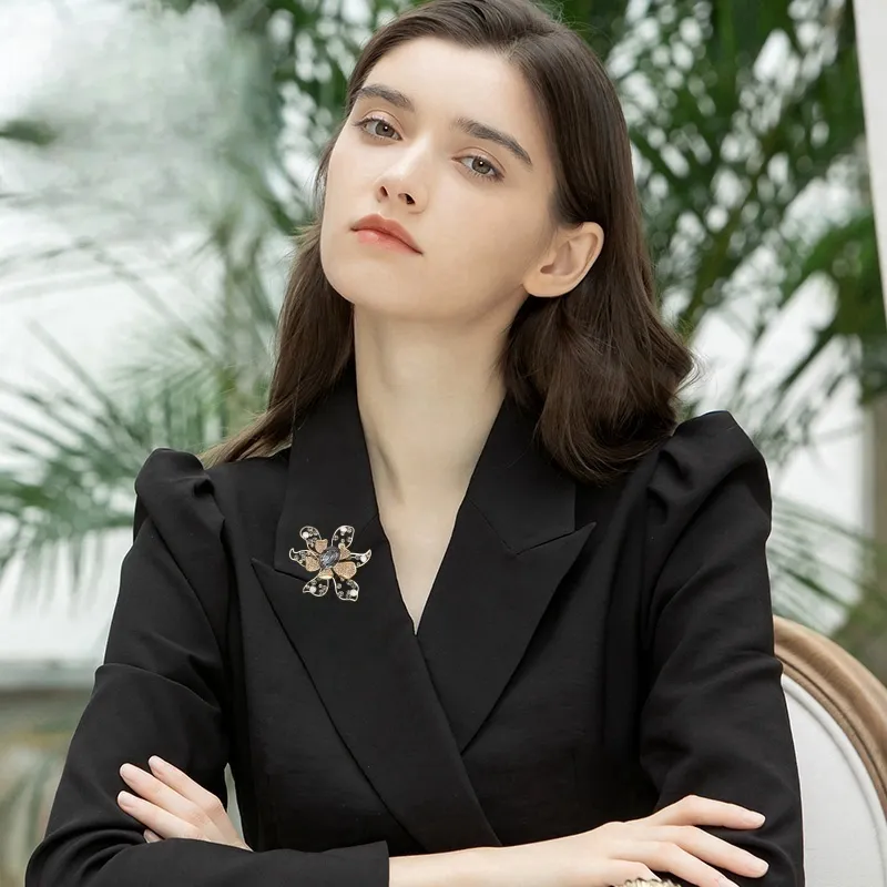 Lan Ying Eco Friendly Alloy Brooches Women's-6
