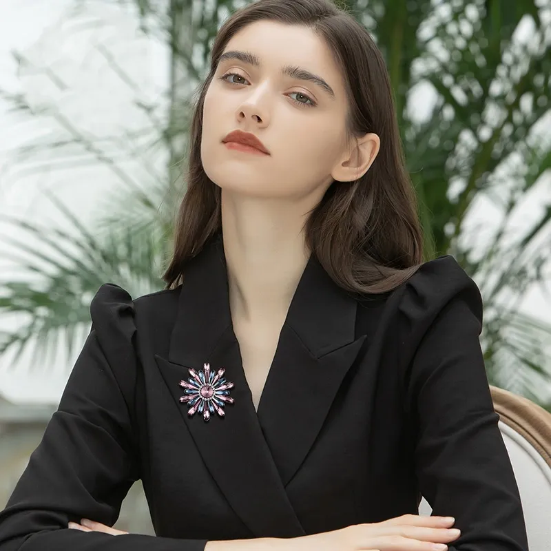 Lan Ying Austrian Crystal Brooches Women's-1