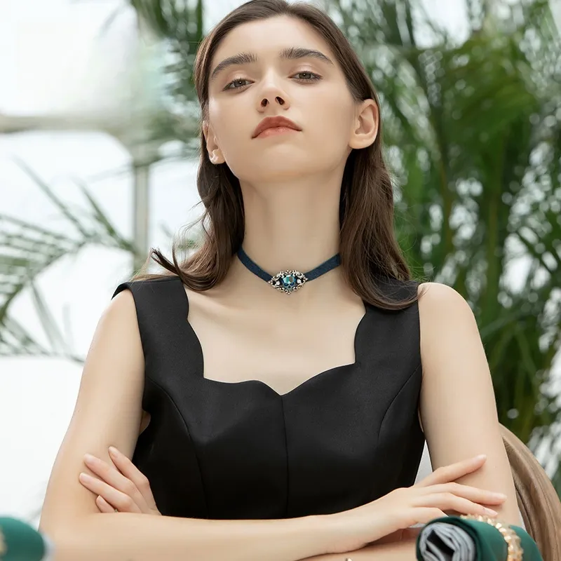 Lan Ying Alloy Necklaces Unisex-2