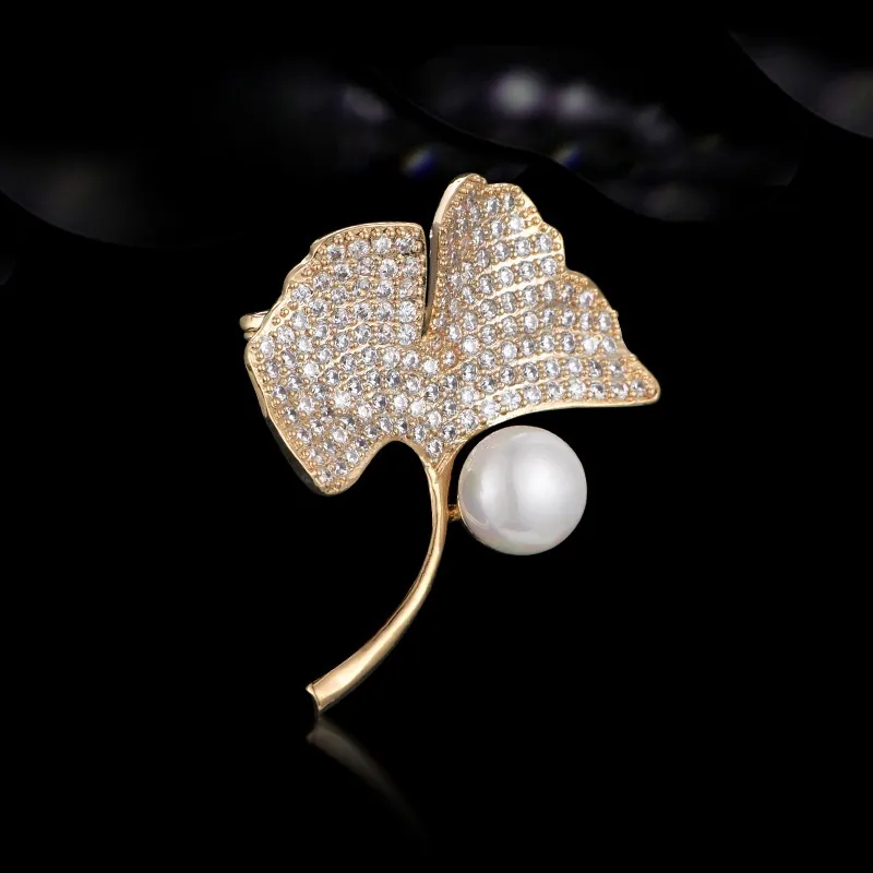 Lan Ying Crystal/Alloy Brooches Unisex-2
