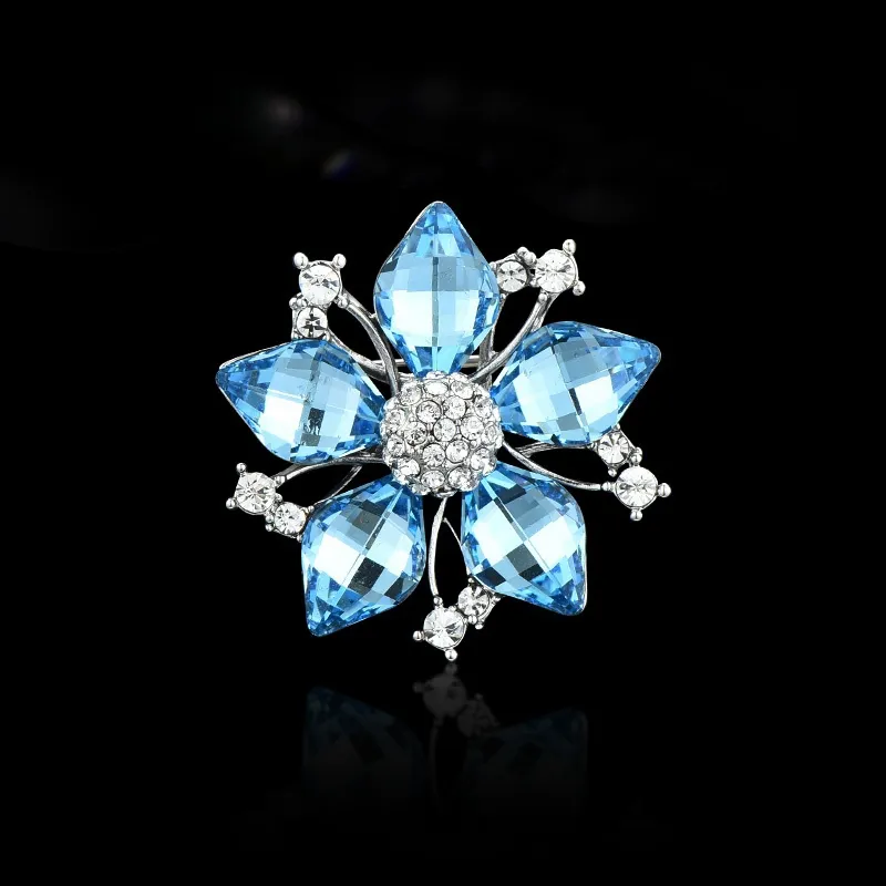 Lan Ying Austrian Crystal Brooches Women's-2