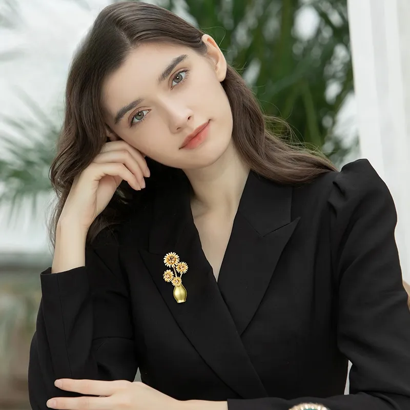 Lan Ying Eco Friendly Alloy Brooches Unisex-1