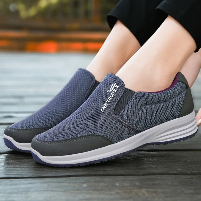 Pilot The Camel Slip-Resistant Cushioning Low-Top Casual Shoes Men's-9