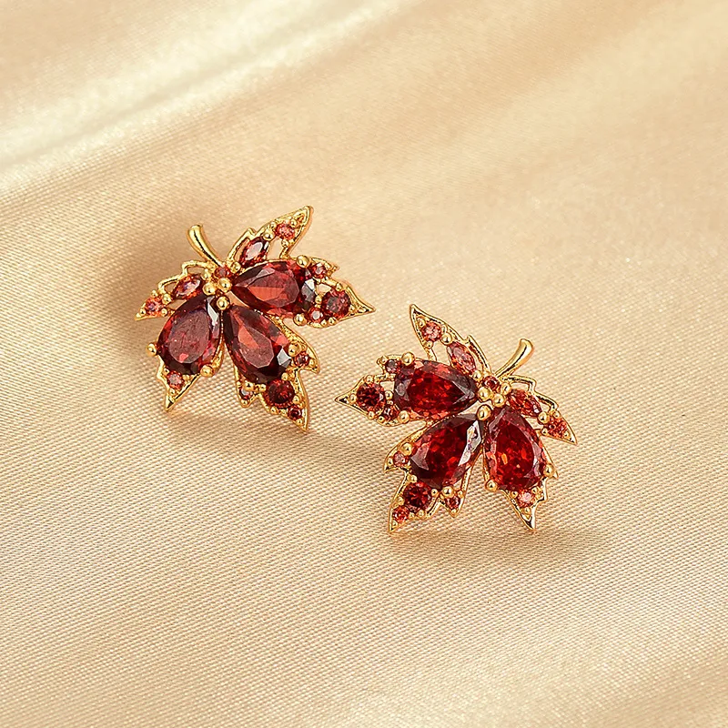 KING OF BLING Alloy Stud Earrings Unisex-1