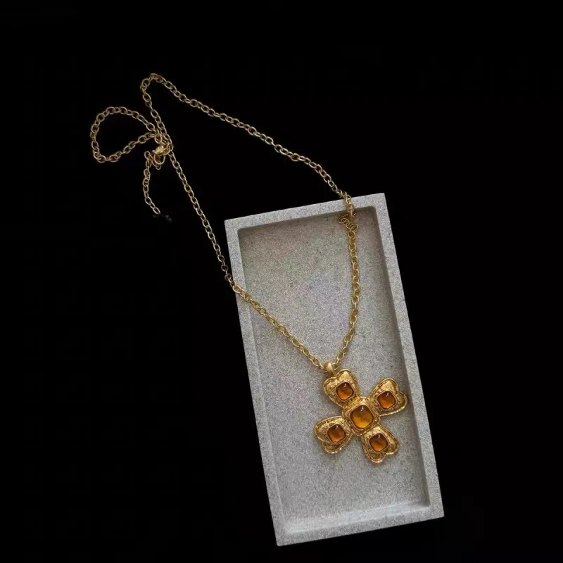 KING OF BLING Alloy With Artificial Gemstones Necklaces Unisex-4