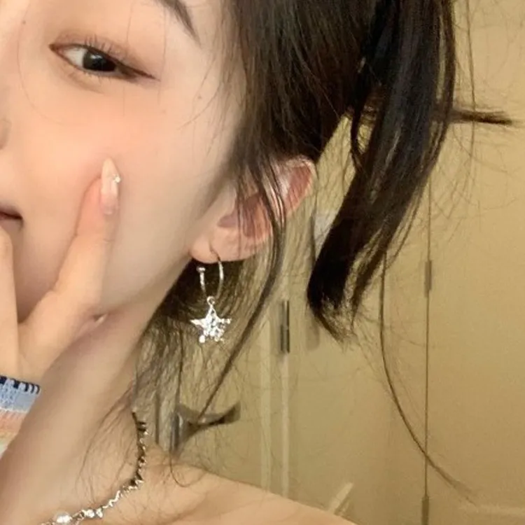 KING OF BLING Alloy Zircon Stud Earrings Unisex Good Luck-4