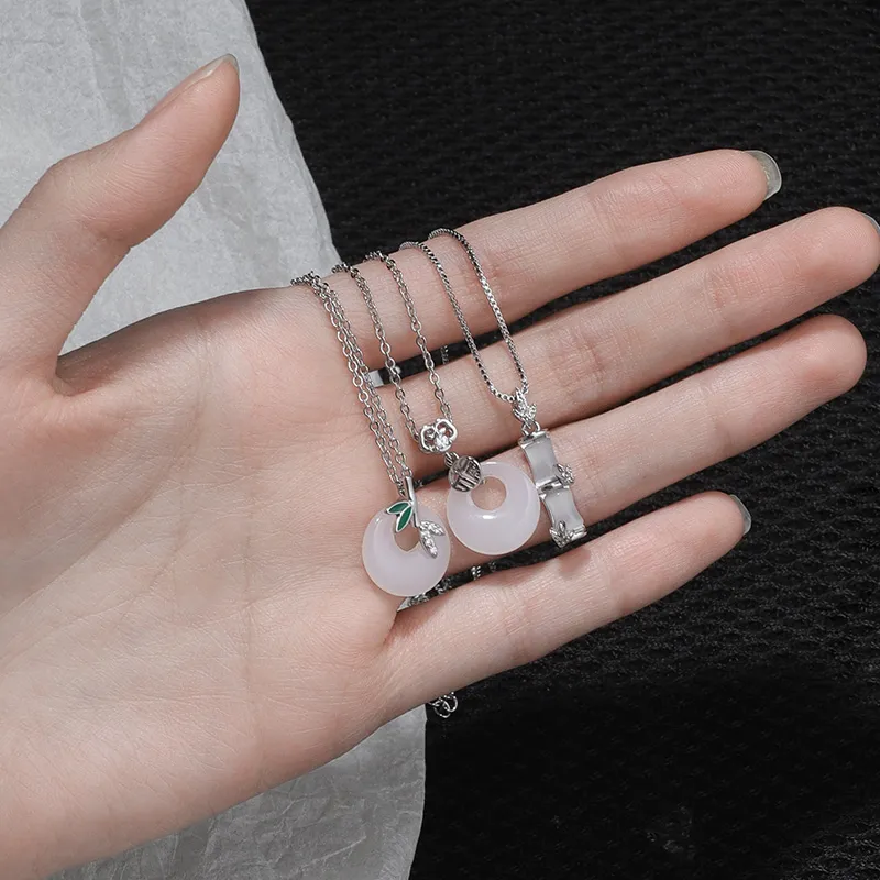 Kelanxi Resin Necklaces Women's-9